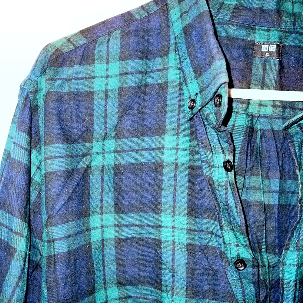 Uniqlo Button Down Flannel size XL